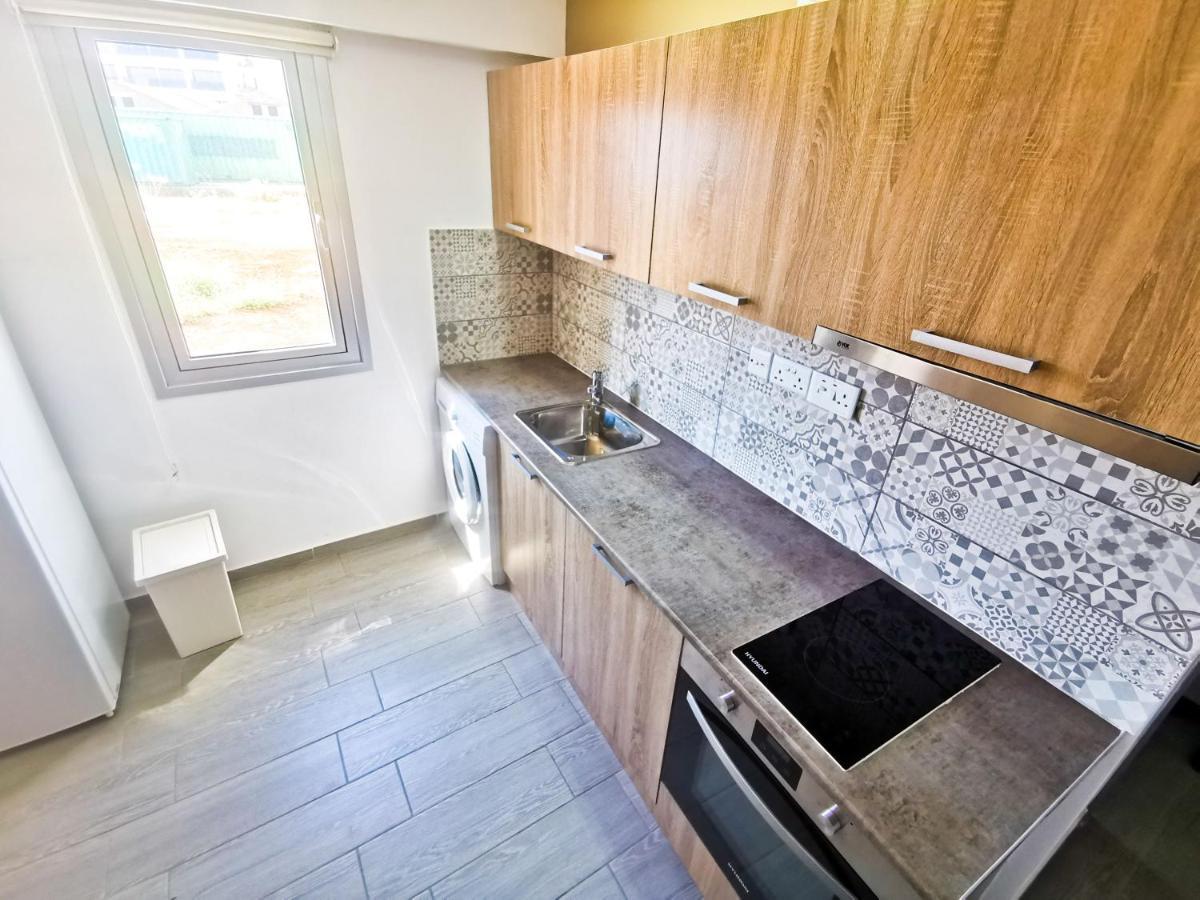 Hidden Gem City Studio Larnaca Bagian luar foto
